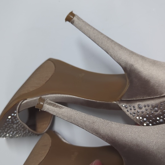 Sparkly crystal event shoes from Zigisoho - Picture 9 of 11